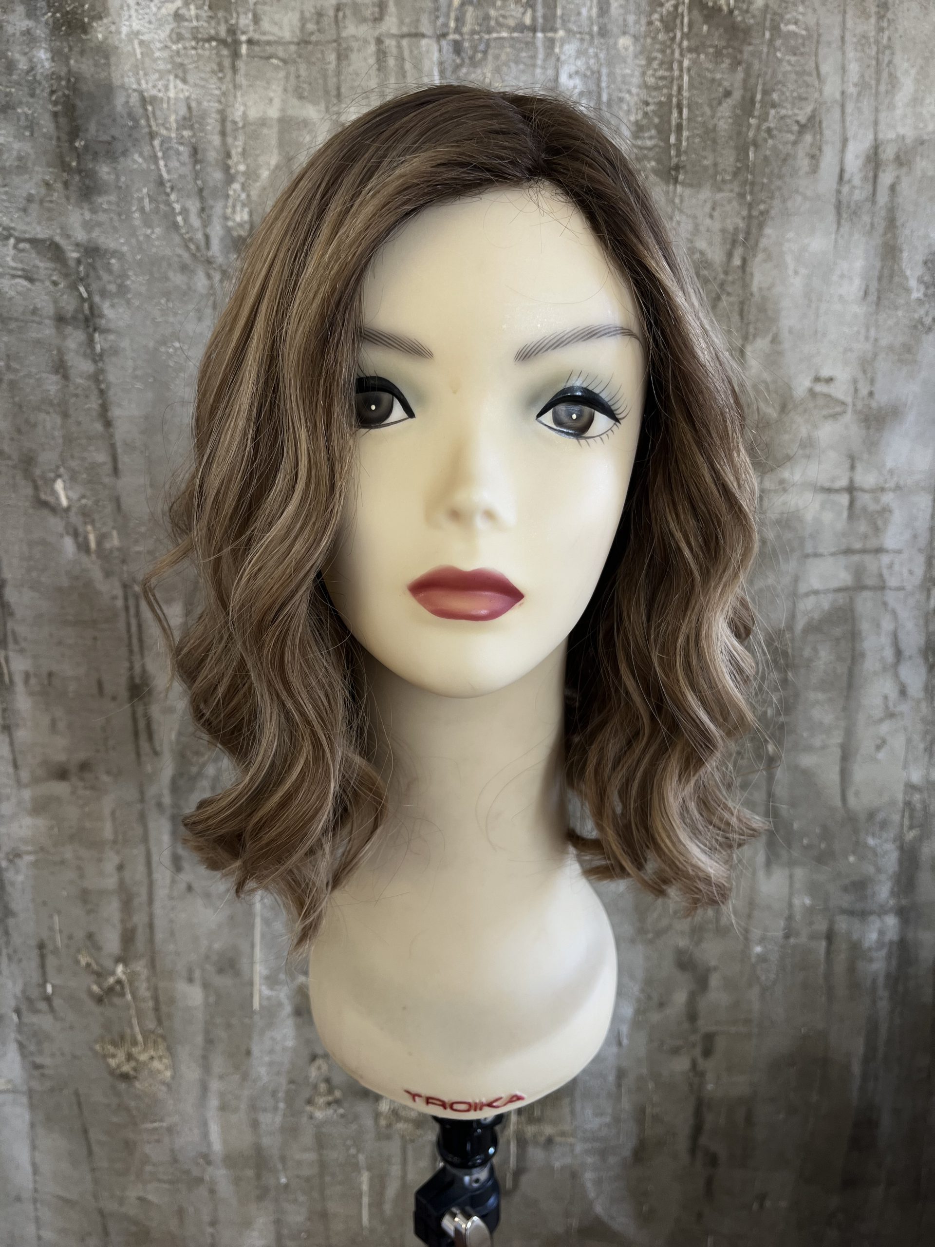 100% EUROPEAN VIRGIN HUMAN HAIR 14'' BLOND WITH DARK ROOTS