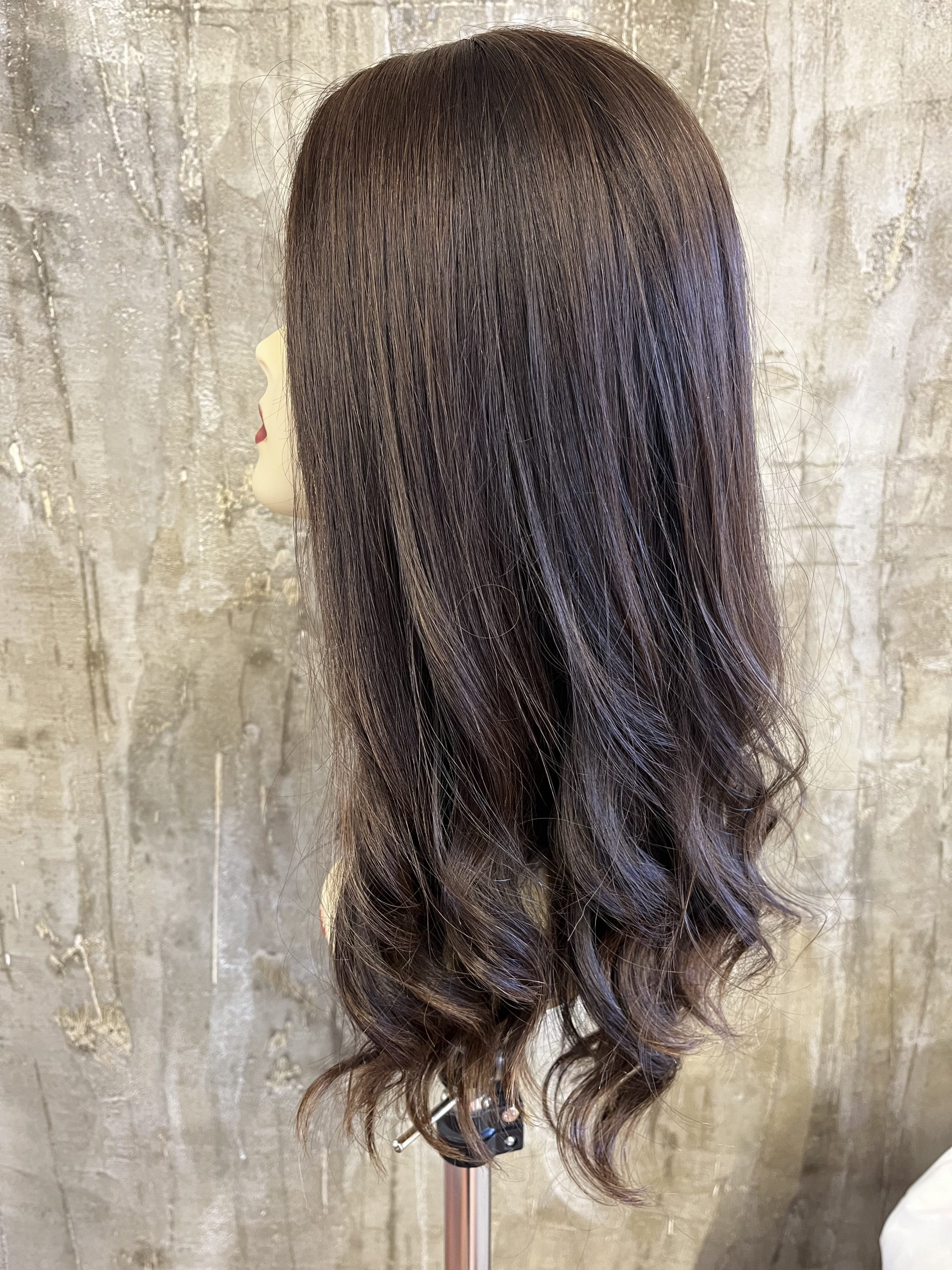 100% EUROPEAN PROCESSED HUMAN HAIR 23" BROWN - Image 2
