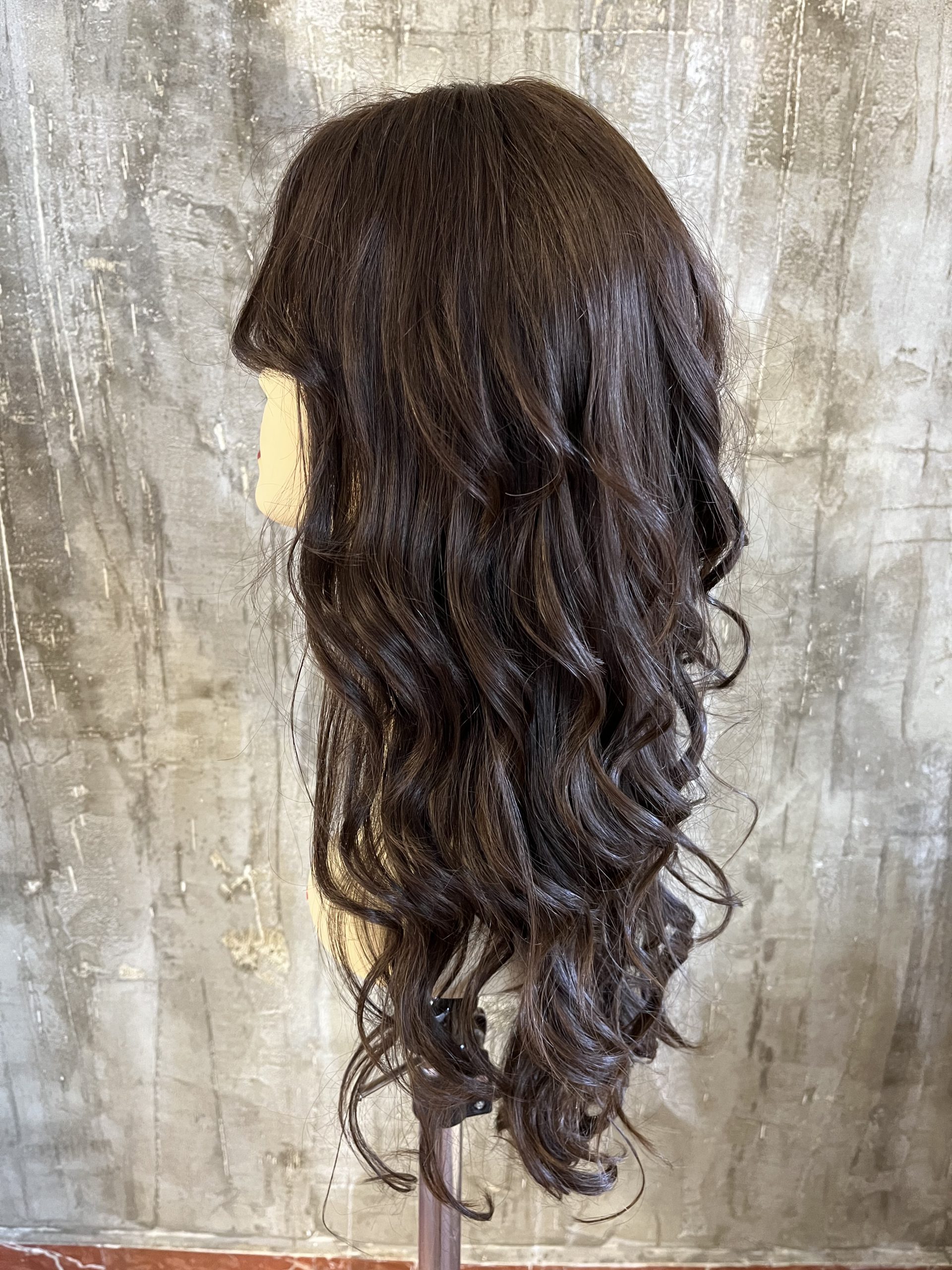 100% EUROPEAN PROCESSED HUMAN HAIR 24" BROWN - Image 2