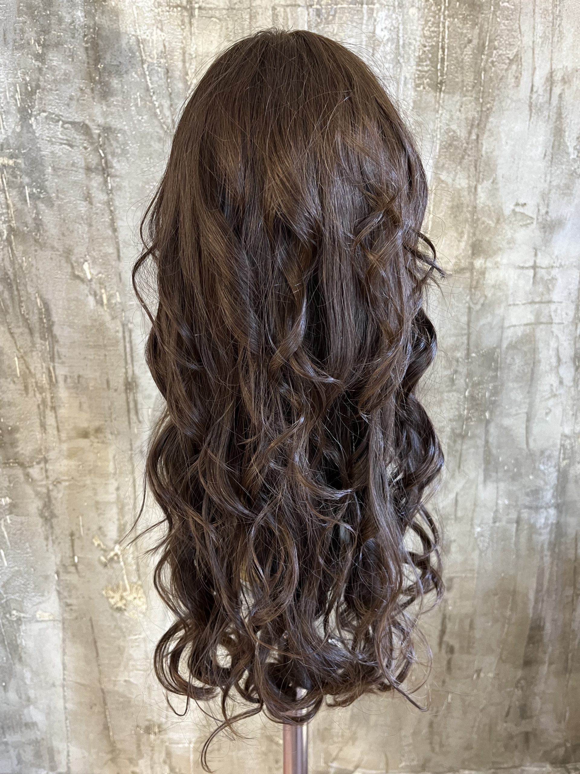 100% EUROPEAN PROCESSED HUMAN HAIR 24" BROWN - Image 3