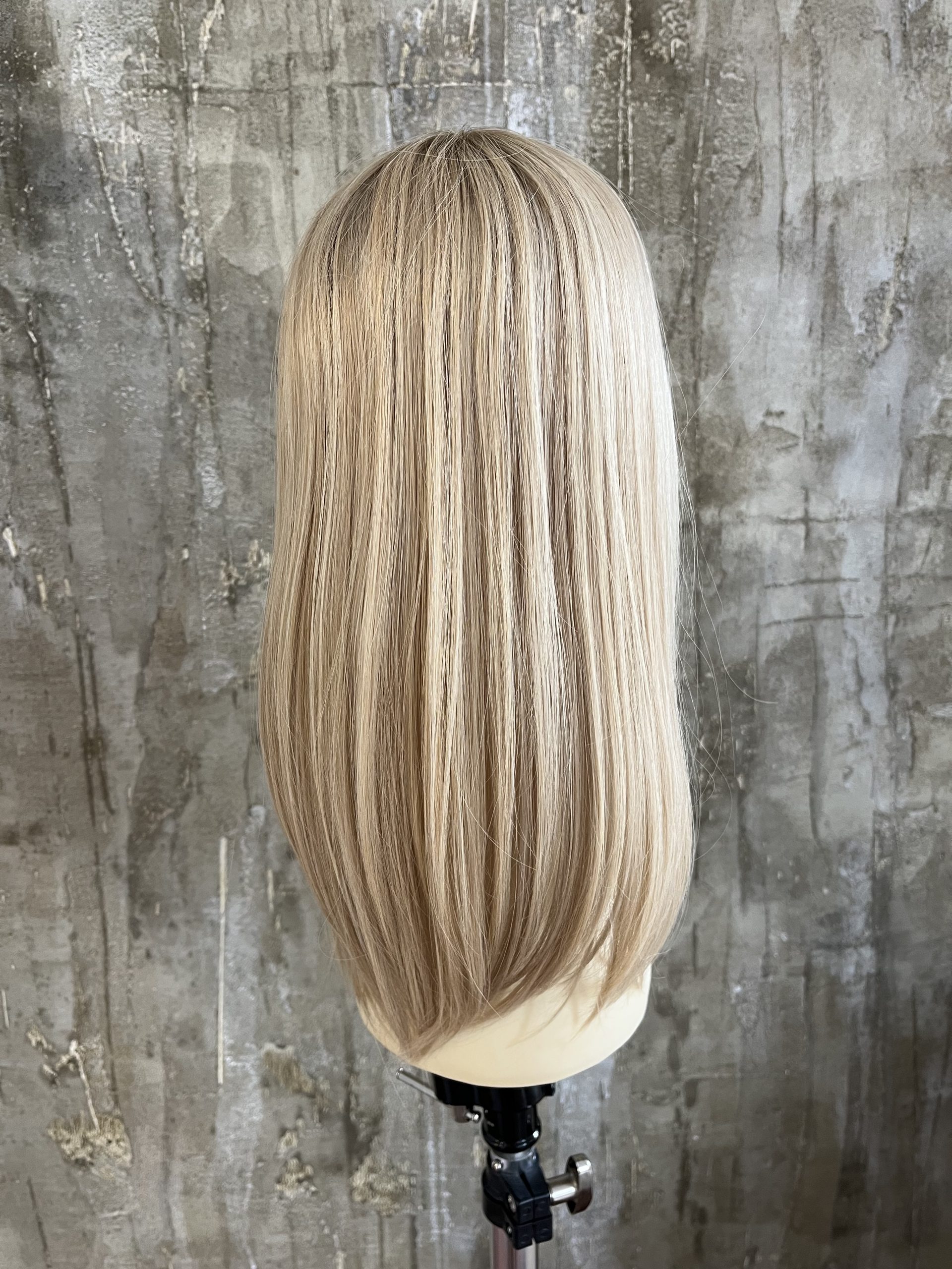 100% EUROPEAN PROCESSED HUMAN HAIR TOPPER 19" BLOND - Image 3