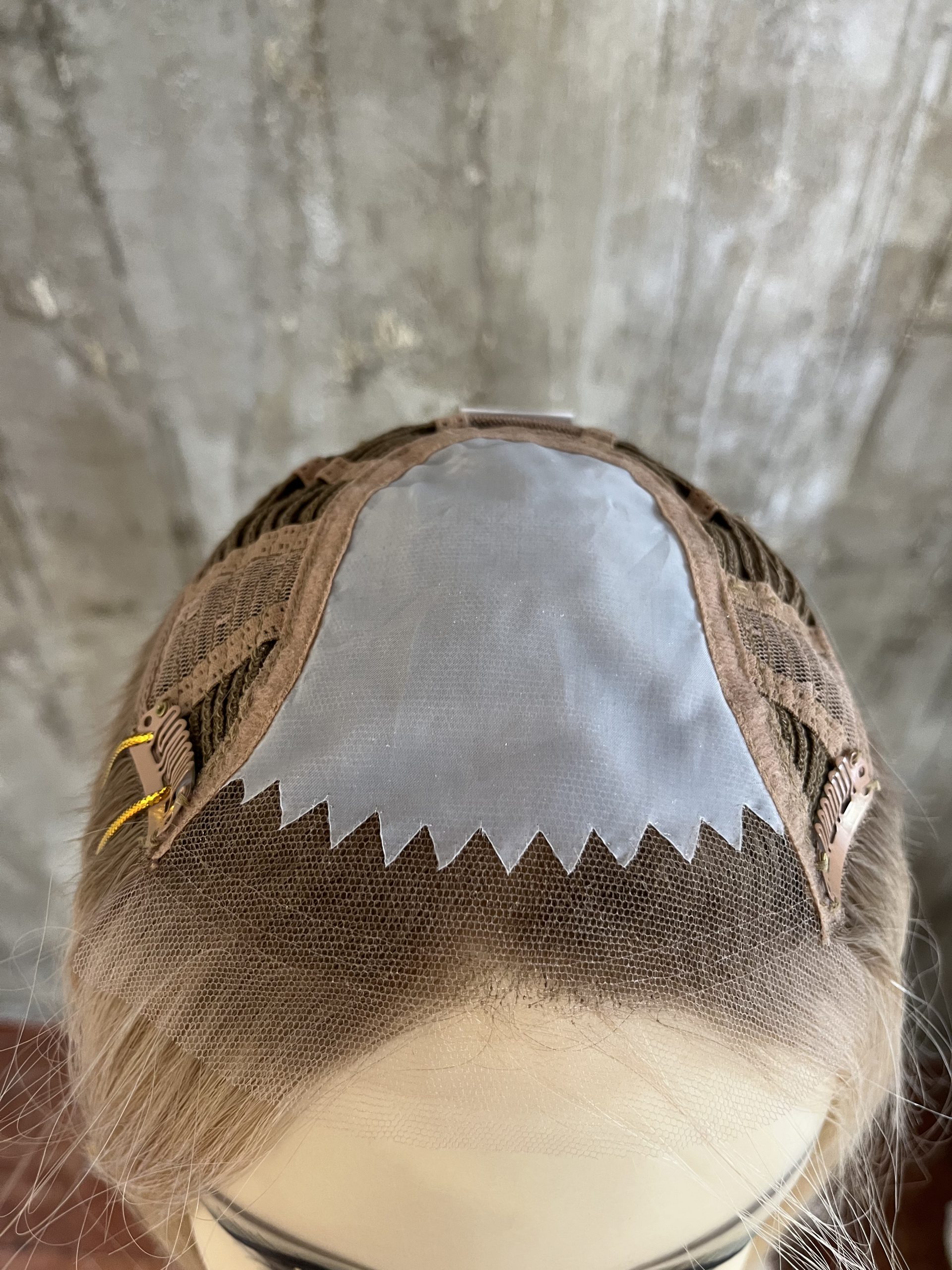 100% EUROPEAN PROCESSED HUMAN HAIR TOPPER 19" BLOND - Image 6